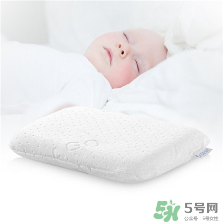 寶寶枕頭用什么枕芯好?寶寶用什么枕芯不上火? 寶寶枕頭用什么枕芯好?寶寶用什么枕芯不上火?