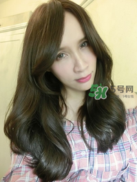 產(chǎn)后怎么護(hù)理頭發(fā)？生寶寶后頭發(fā)怎么護(hù)理