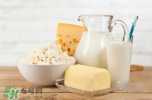 長痘痘補(bǔ)充什么維生素？長痘痘補(bǔ)充維生素b嗎？