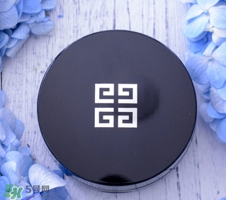 紀(jì)梵希氣墊粉底多少錢(qián)？紀(jì)梵希氣墊粉底價(jià)格