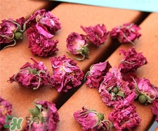 玫瑰花冠好還是玫瑰花蕾好?玫瑰花冠和花蕾的區(qū)別 玫瑰花冠好還是玫瑰花蕾好?玫瑰花冠和花蕾的區(qū)別