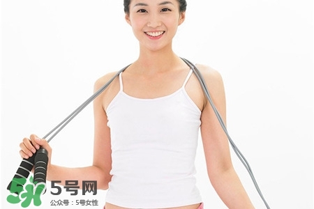 冬天跳繩可以減肥嗎？冬季跳繩瘦身的正確方法