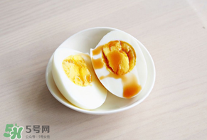 水煮蛋要煮多久？水煮蛋怎么煮不會破？