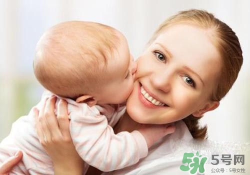 沒喝完的奶粉可以溫著再喝嗎？沒喝完的奶粉怎么處理？