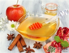 喝蜂蜜水有助于順產(chǎn)嗎?喝蜂蜜水有助于開(kāi)宮口嗎? 喝蜂蜜水有助于順產(chǎn)嗎?喝蜂蜜水有助于開(kāi)宮口嗎?