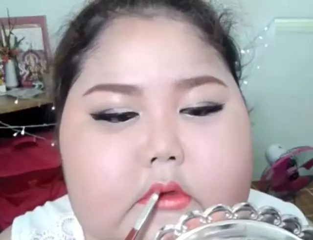 臉胖怎么化妝好看？臉大怎么化妝好看