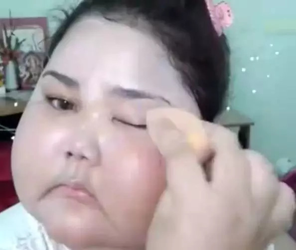 臉胖怎么化妝好看？臉大怎么化妝好看