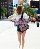 女雙肩包什么牌子的好？女雙肩包哪個(gè)牌子好看？