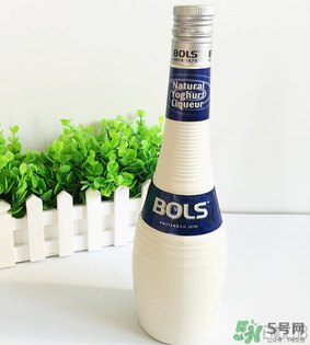 女生適合喝什么酒？什么酒適合女生喝？