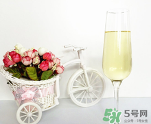 女生適合喝什么酒？什么酒適合女生喝？