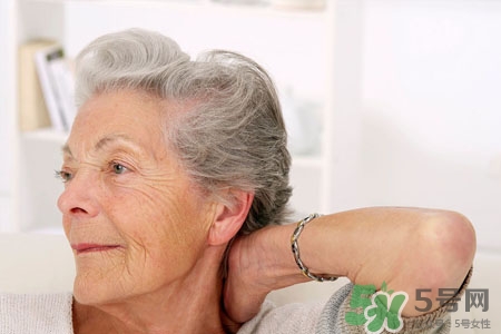 老年人免疫力低下吃什么好？老人免疫力低下吃什么好？