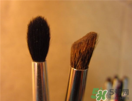 竹寶堂和白鳳堂哪個好?竹寶堂化妝刷好用嗎? 竹寶堂和白鳳堂哪個好?竹寶堂化妝刷好用嗎?