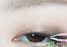 單簇假睫毛怎么貼,單簇假睫毛貼法步驟圖 單簇假睫毛怎么貼,單簇假睫毛貼法步驟圖