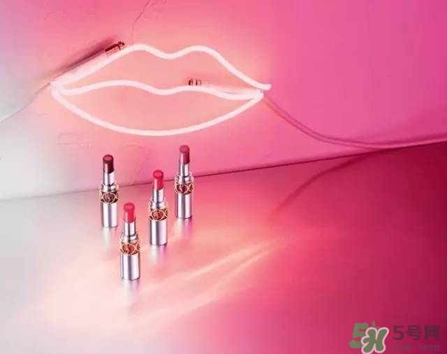 ysl2017銀色圓管口紅多少錢？ysl2017夾心銀色圓管口紅價(jià)格