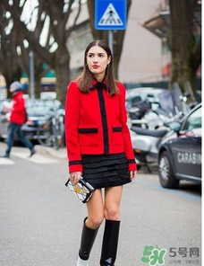 女生過年穿什么衣服？女生過年穿衣搭配