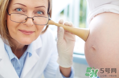 懷孕8個月肚子一跳一跳的是怎么回事? 懷孕8個月肚子一跳一跳的是怎么回事?