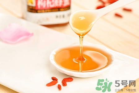 西洋參可以喝枸杞泡水喝嗎?一起泡水喝有什么功效 西洋參可以喝枸杞泡水喝嗎?一起泡水喝有什么功效