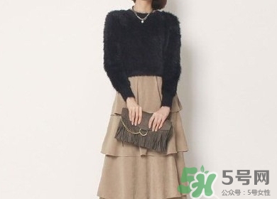 年會女生穿什么？女生年會穿衣搭配