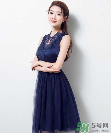 年會(huì)要穿禮服嗎？年會(huì)禮服搭配