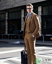 年會(huì)男士穿什么？公司年會(huì)男生穿衣搭配