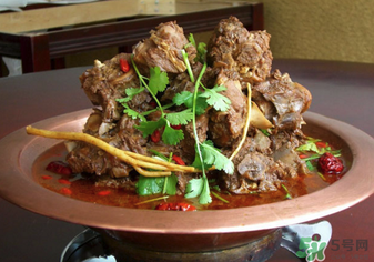 羊蝎子火鍋好吃嗎？羊蝎子火鍋涮什么好吃？