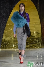 年會(huì)穿什么鞋子？公司年會(huì)女生鞋子搭配