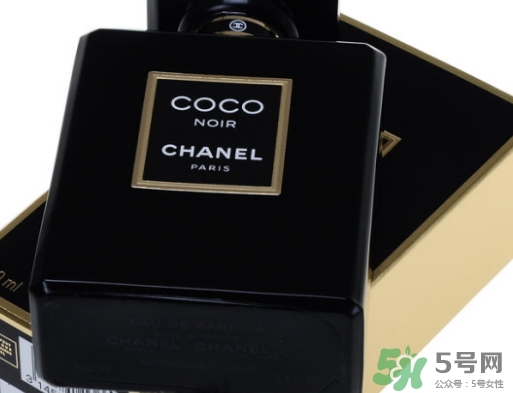 香奈兒黑coco香水和白coco香水哪個(gè)好？香奈兒黑可可和白可可選擇