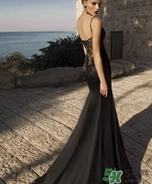 生日可以穿黑色的衣服嗎？參加別人的生日可以穿黑色的衣服嗎？