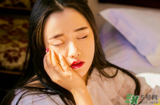 紋唇后幾天結(jié)痂_紋唇后注意事項(xiàng) 紋唇后幾天結(jié)痂_紋唇后注意事項(xiàng)