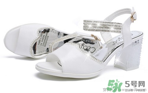 生日穿什么顏色的鞋子？生日穿什么鞋子搭配