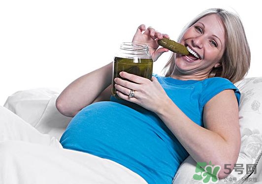 懷孕3個月老是頭暈是怎么回事?正常嗎? 懷孕3個月老是頭暈是怎么回事?正常嗎?