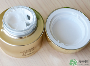 藍(lán)秀素顏霜怎么用？藍(lán)秀素顏霜使用方法