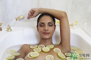 洗完澡身上癢是怎么回事?洗完澡身上癢怎么辦? 洗完澡身上癢是怎么回事?洗完澡身上癢怎么辦?