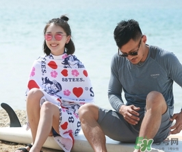 泳衣要穿內(nèi)衣嗎？穿泳衣里面要穿胸罩嗎？