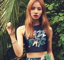 泳衣要穿內(nèi)衣嗎？穿泳衣里面要穿胸罩嗎？