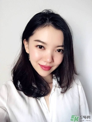 蘭蔻菁純絲絨唇膏290試色 蘭蔻全新菁純絲絨唇膏290試色圖 蘭蔻菁純絲絨唇膏290試色 蘭蔻全新菁純絲絨唇膏290試色圖