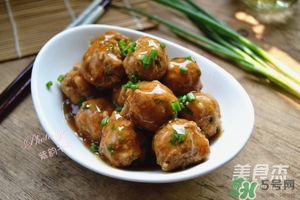 肉丸子可以用面粉嗎？肉丸子用什么粉？