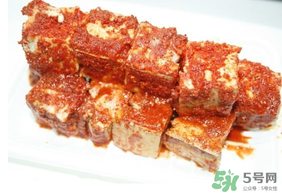 霉豆腐發(fā)霉了還能吃嗎？霉豆腐發(fā)霉有幾種顏色？