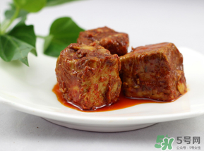 霉豆腐發(fā)霉了還能吃嗎？霉豆腐發(fā)霉有幾種顏色？