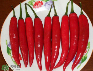 新鮮辣椒可以冷凍嗎？新鮮辣椒怎么保存冰箱？