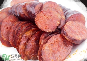 腌臘腸可以放酒嗎?腌臘腸放白酒有什么作用? 腌臘腸可以放酒嗎?腌臘腸放白酒有什么作用?