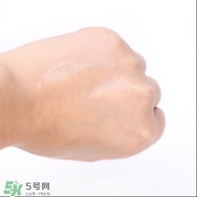 isoi玫瑰精華好用嗎？伊所愛玫瑰精華怎么樣？