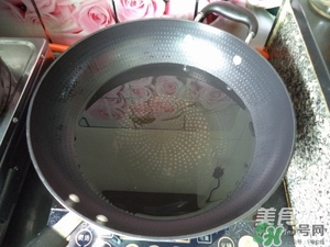 肉丸子可以用面粉嗎？肉丸子用什么粉？