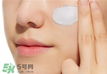 apieu銀箔撕拉面膜怎么用?apieu銀箔撕拉面膜使用方法 apieu銀箔撕拉面膜怎么用?apieu銀箔撕拉面膜使用方法