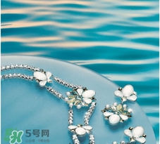 施華洛世奇是銀的嗎？施華洛世奇是白金嗎？