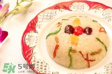 八寶飯有何歷史典故？八寶飯有什么特殊的含義？