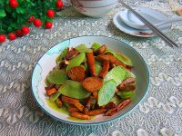 魚丸可以和什么一起炒？魚丸可以炒什么菜？