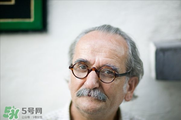 溢脂性脫發(fā)怎么治療?溢脂性脫發(fā)是什么原因 溢脂性脫發(fā)怎么治療?溢脂性脫發(fā)是什么原因