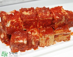 霉豆腐長(zhǎng)紅霉還能吃嗎？霉豆腐為什么會(huì)長(zhǎng)紅霉？