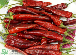 干辣椒發(fā)霉了還能吃嗎？干辣椒發(fā)霉了怎么辦？